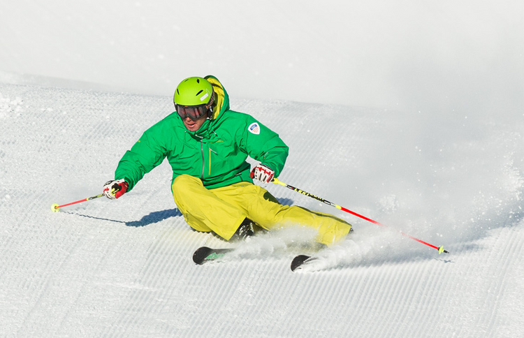 Carving Skis